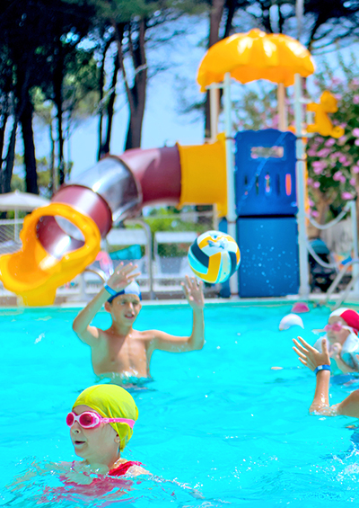 hotel everest 3 stelle con piscina a pinarella di cervia in romagna